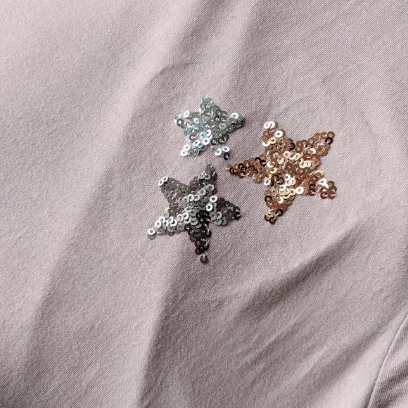 Blush tee with sequined stars - Picture 3 of 5